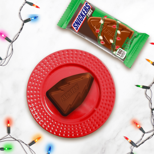 Snickers Tree Singles Christmas 1.1 oz. Bar  - Visit www.allcitycandy.com for great candy and delicious treats!