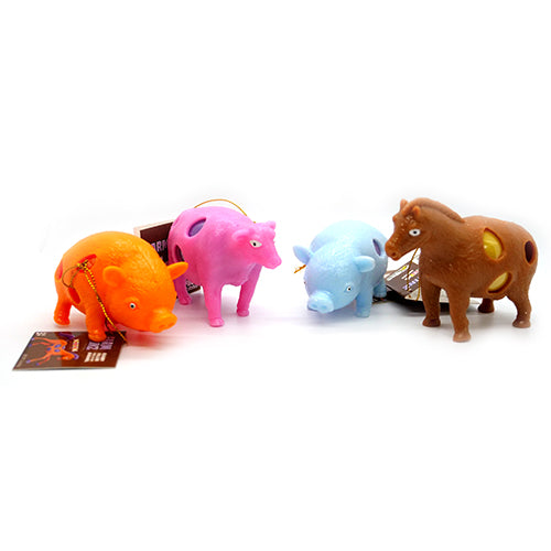 Farm Skinz Smarties-Filled Animal Candy Toy